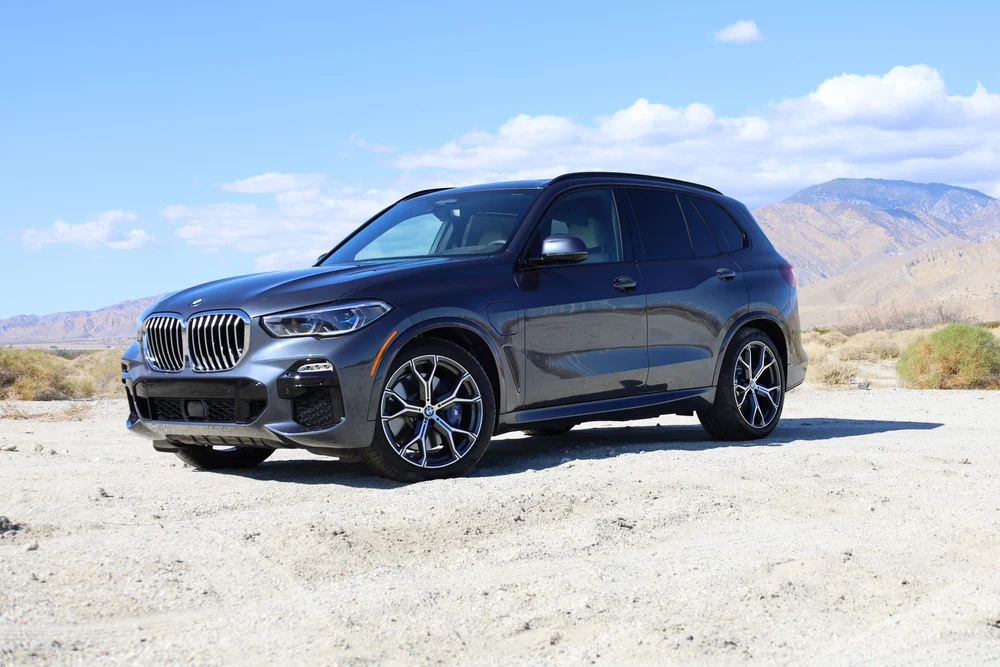 Chargement d'un véhicule électrique en été