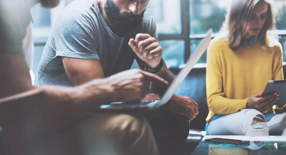 Arbeit und Teammitarbeiter