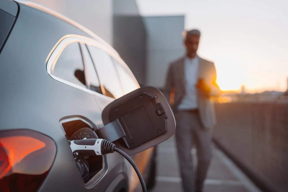 How to make money with EV charging stations [2023 update]