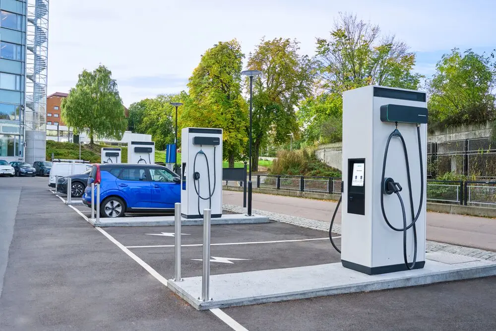 What Solutions Are Available to Equip Your Car Dealership with Charging Stations?