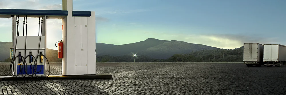  A gas station in a mountainous area.